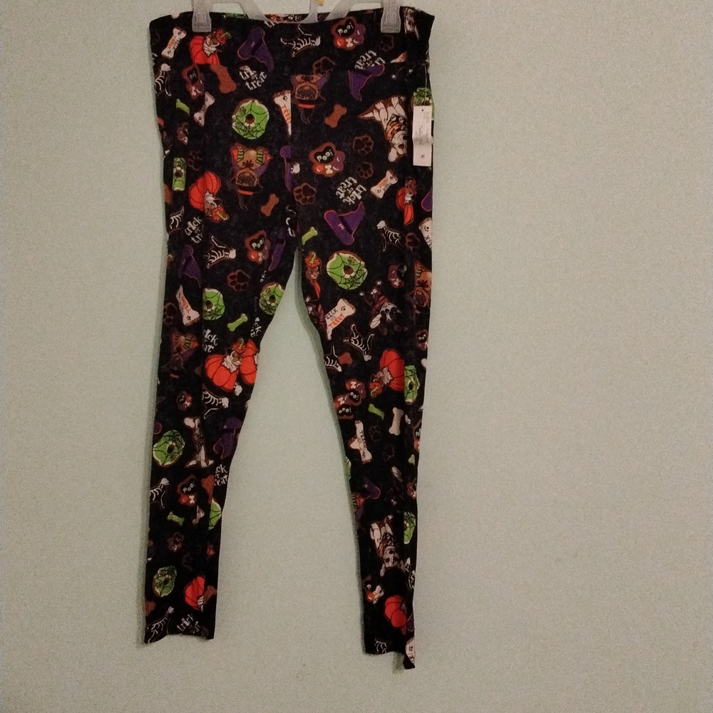 Women's  NWT  CUTE Halloween dog lover leggings by Celebrate! Halloween size XXL